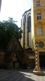 Экскурсия «Тайны древних подземелий и Пражских монастырей»